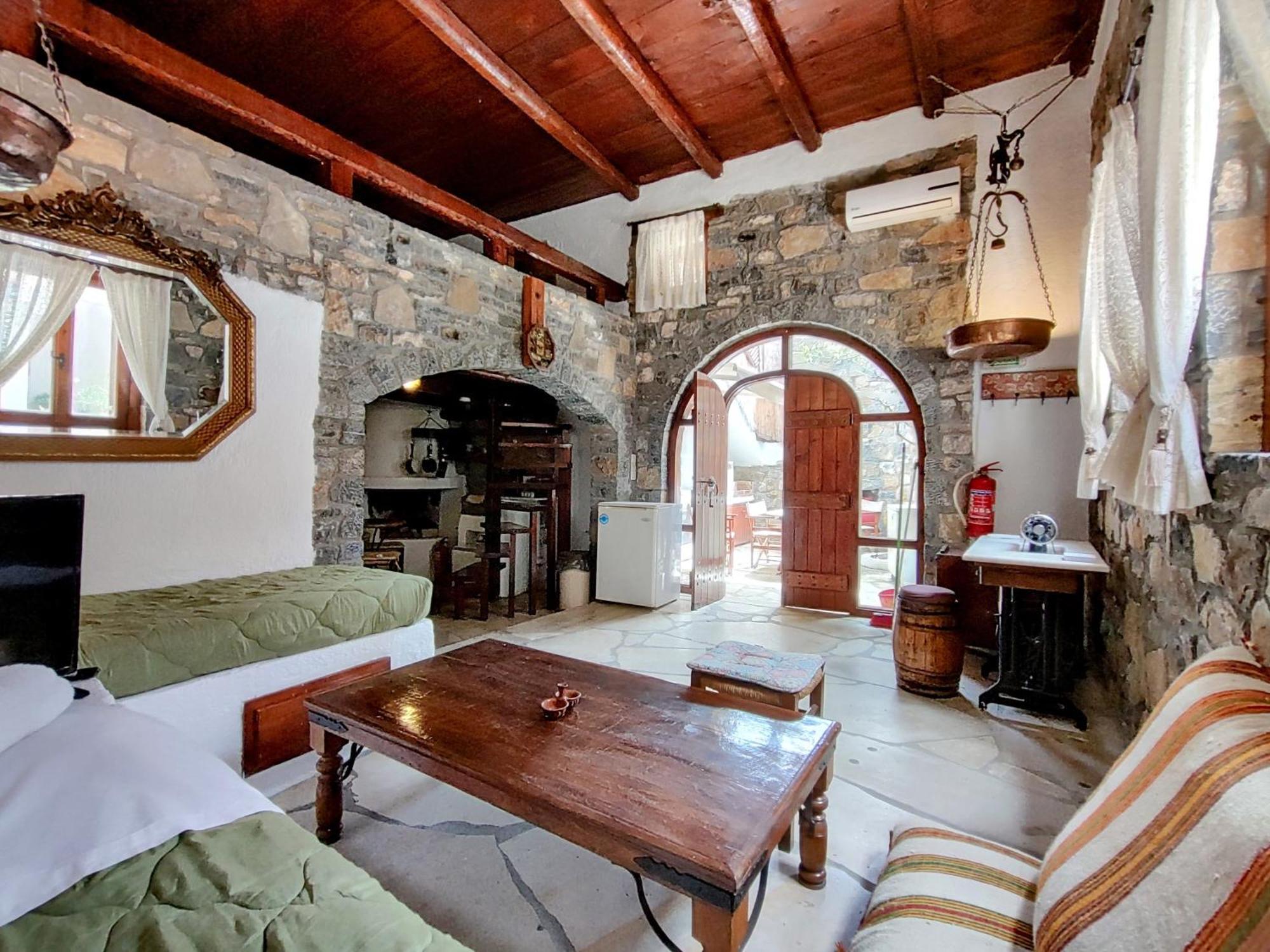 Elounda Traditional Homes Of Crete Eksteriør billede